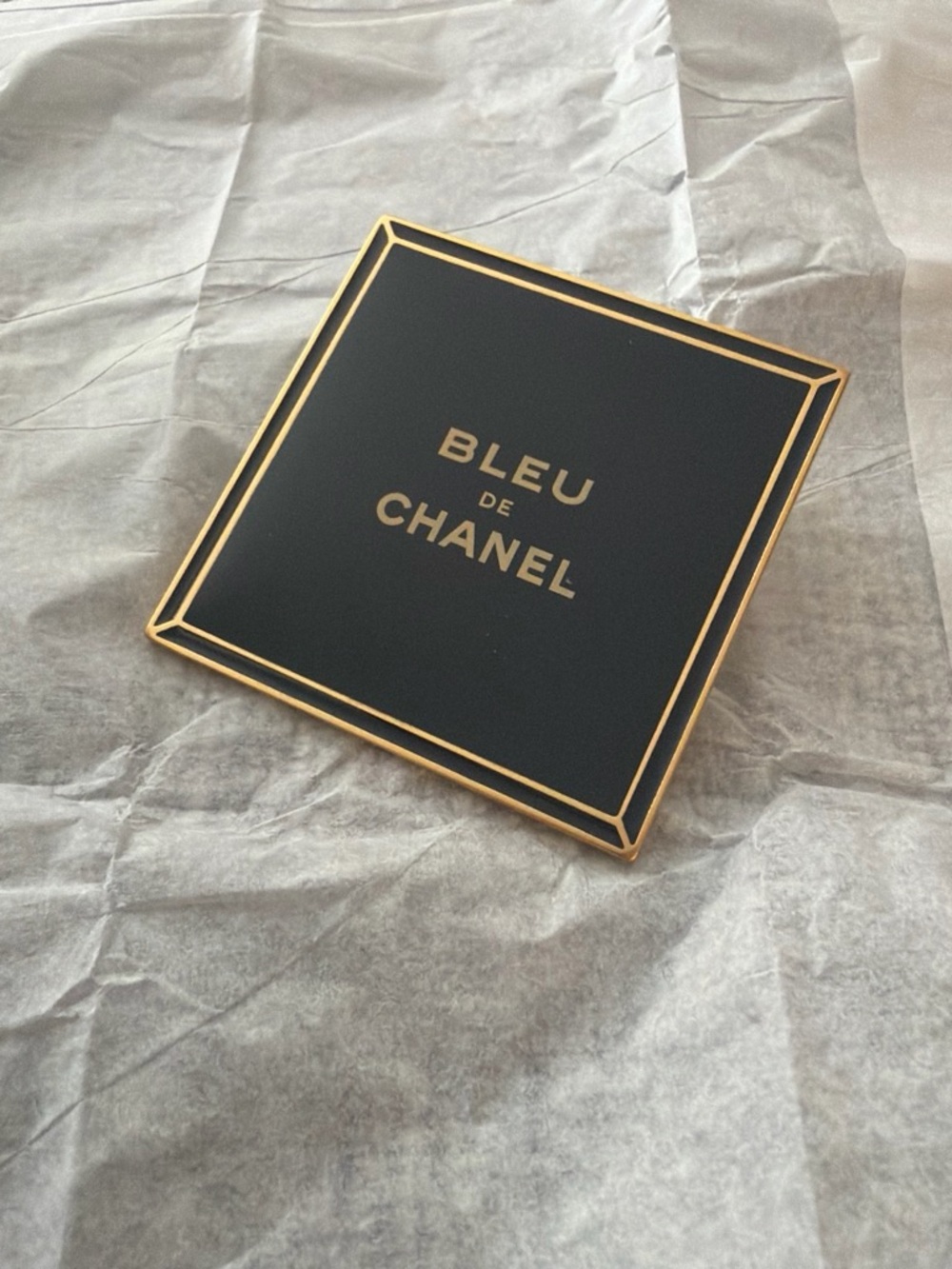 Bleu de Chanel Pin - metal & heavy!